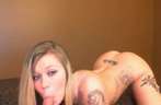 Lekkere tattoo babe heeft sex voor de webcam